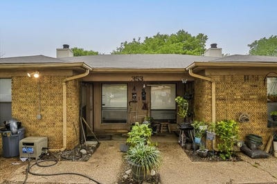 /international/us/353-n-field-street-burleson-tx-110101894951/