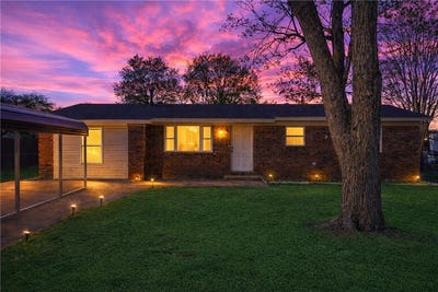 /international/us/73-elmwood-street-west-fork-ar-110107173113/