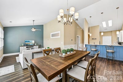 /international/us/3868-sage-court-denver-nc-110107748180/