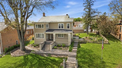 /international/us/207-s-prospect-street-galena-il-110107666684/