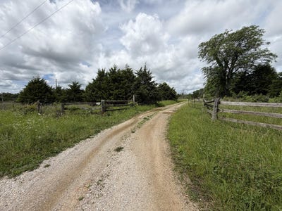 /international/us/650-hidden-pond-drive-fordland-mo-110108379128/