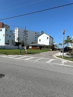 /international/us/181st-avenue-w-redington-shores-fl-110097773935/