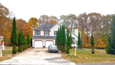 /international/us/25-colony-drive-hazleton-pa-110107464618/