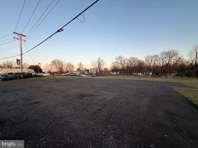 /international/us/4937-valley-pike-stephens-city-va-110105285327/