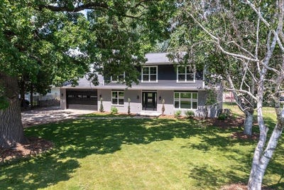 /international/us/5927-oak-lane-drive-butte-des-morts-wi-110100328602/