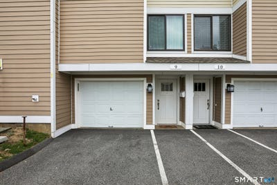 /international/us/9-lawson-lane-ridgefield-ct-110108192369/