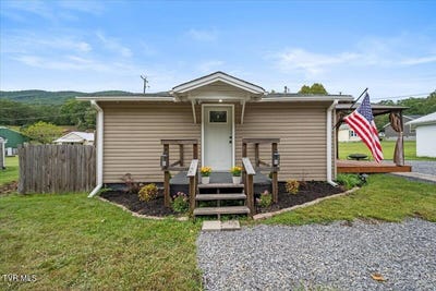 /international/us/2639-bristol-highway-gate-city-va-110119959830/