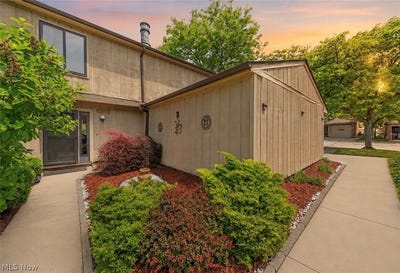 /international/us/7332-creekwood-drive-north-royalton-oh-110108724183/