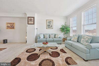 /international/us/7206-wood-meadow-way-lanham-md-110107849178/