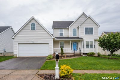 /international/us/26-greenview-terrace-middletown-ct-110108219392/