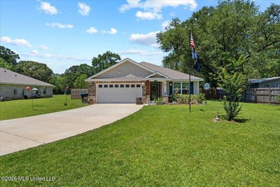 /international/us/124-jaden-court-lot-8-lucedale-ms-110108169155/