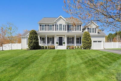 /international/us/10-veterans-way-north-attleboro-ma-110107666045/