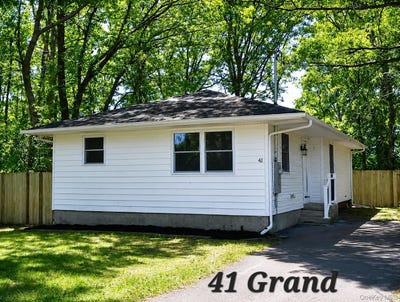 /international/us/41-grand-avenue-shirley-ny-110108551002/