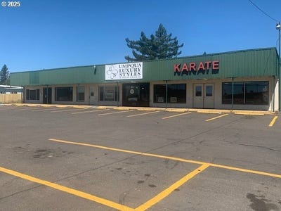 /international/us/1003-w-central-ave-sutherlin-or-110100971515/
