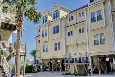 /international/us/104-summer-winds-place-surf-city-nc-110104415776/