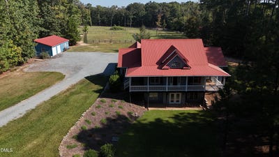 /international/us/104-bridle-path-lane-carthage-nc-110098888789/