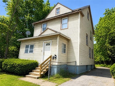 /international/us/15-home-place-rochester-ny-110108977168/