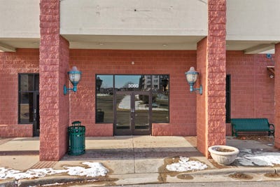 /international/us/3060-village-park-drive-plover-wi-110104914826/