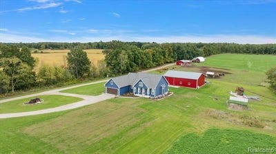 /international/us/13847-belle-river-road-berlin-twp-mi-110110329025/