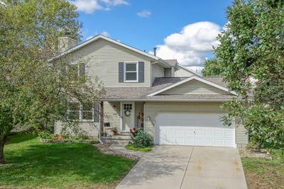 /international/us/2104-park-place-drive-bloomington-il-110110316953/