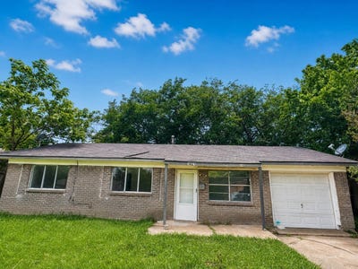 /international/us/1021-irene-drive-mesquite-tx-110108818283/