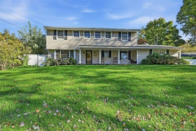 /international/us/42-marie-drive-huntington-ny-110120420166/