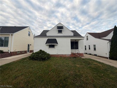 /international/us/11509-chester-road-garfield-heights-oh-110120489284/