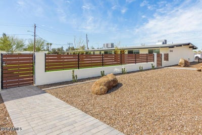 /international/us/6043-w-laurie-lane-glendale-az-110108494685/