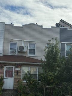/international/us/50-35-47th-street-woodside-ny-110120063345/