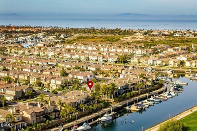 /international/us/4111-adriatic-street-oxnard-ca-110098256405/