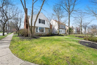 /international/us/4090-silsby-road-university-heights-oh-110098763653/