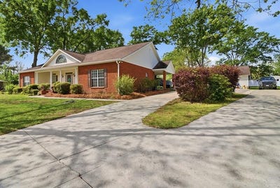 /international/us/185-hidden-springs-court-dothan-al-110107037851/