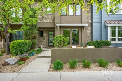 /international/us/3816-e-parkcenter-blvd-boise-id-110106341066/