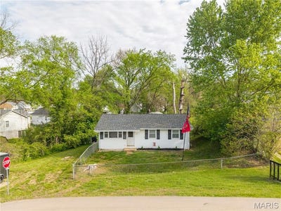 /international/us/1015-sunnyside-street-festus-mo-110107389921/