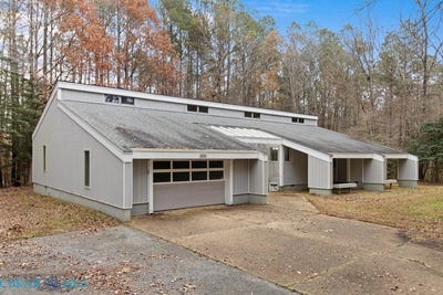 /international/us/5731-kings-ridge-road-gloucester-va-110107000474/