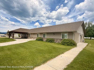 /international/us/153-doyle-child-circle-afton-wy-110099032702/?lang=zh-tw