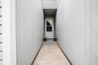 /international/us/1263-n-petzold-drive-olathe-ks-110100247404/