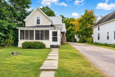 /international/us/380-382-north-avenue-burlington-vt-110120123232/