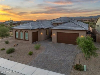 /international/us/10623-n-iron-peak-drive-tucson-az-110108390143/