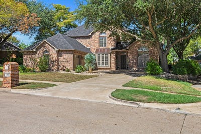 /international/us/2304-fairway-circle-heath-tx-110120413887/