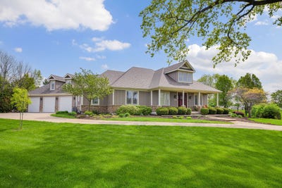/international/us/5525-bluestem-court-oswego-il-110107731492/