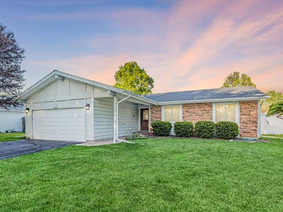 /international/us/1145-n-thackeray-drive-palatine-il-110108098815/