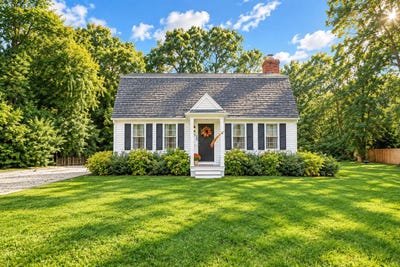/international/us/10-courtland-drive-east-sandwich-ma-110120069662/