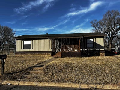 /international/us/209-avenue-g-beaver-ok-110104259585/