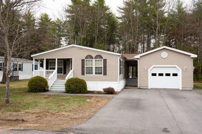 /international/us/152-eagle-drive-rochester-nh-110107403929/