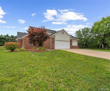 /international/us/5864-willow-ridge-drive-ypsilanti-mi-110101052101/?lang=en
