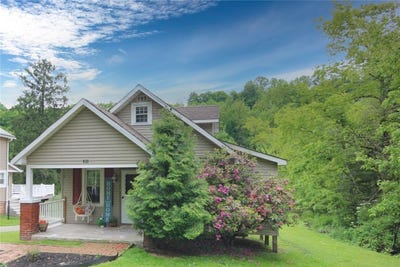 /international/us/695-milltown-rd-new-kensington-pa-110108355066/