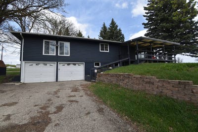 /international/us/9737-bia-rd-11-belcourt-nd-110108254643/