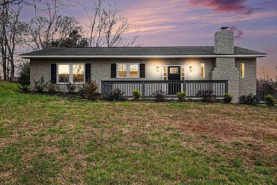 /international/us/2822-carolina-country-club-road-spartanburg-sc-110108874178/