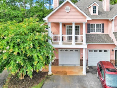 /international/us/1358-21st-avenue-ne-hickory-nc-110101490598/